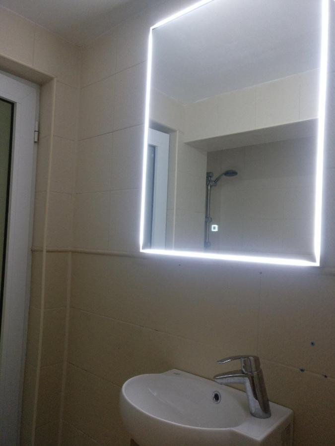 Treti Mart North Appartement Primorsko Buitenkant foto