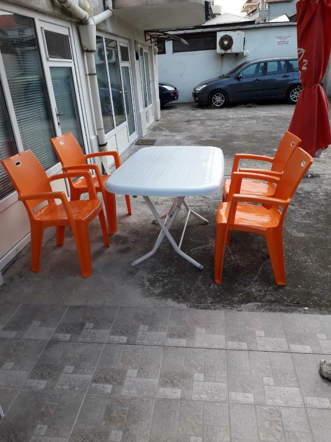 Treti Mart North Appartement Primorsko Buitenkant foto